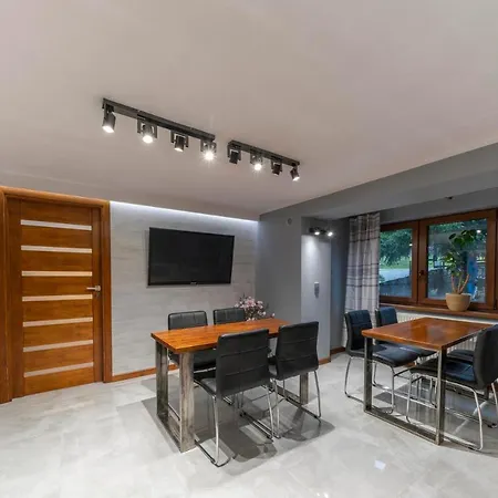 Elena シクラルスカ・ポレンバ