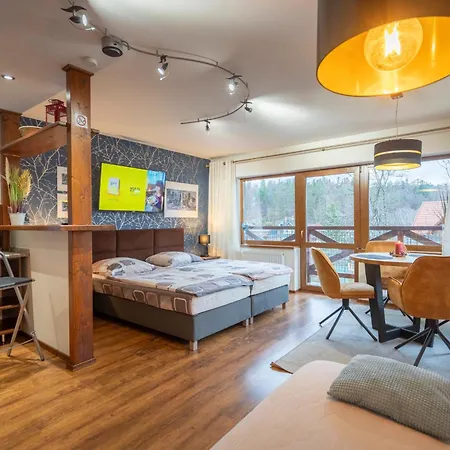 Elena * シクラルスカ・ポレンバ