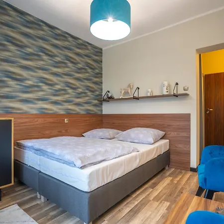 Elena * シクラルスカ・ポレンバ